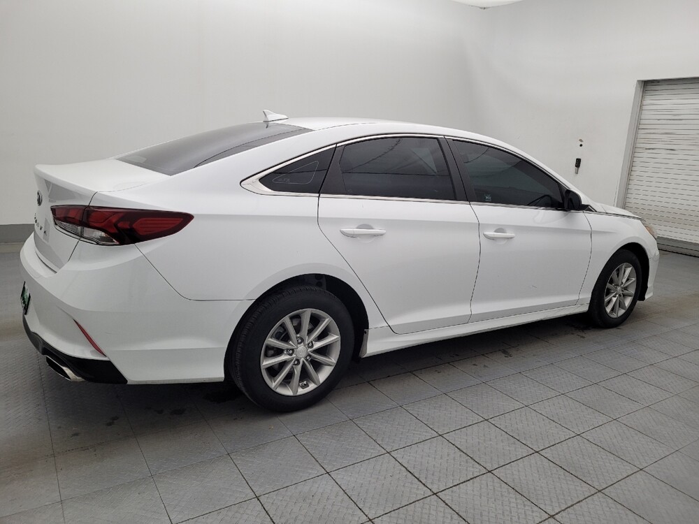 2019 Hyundai Sonata in Lakeland, FL 33815 - 18080799 10