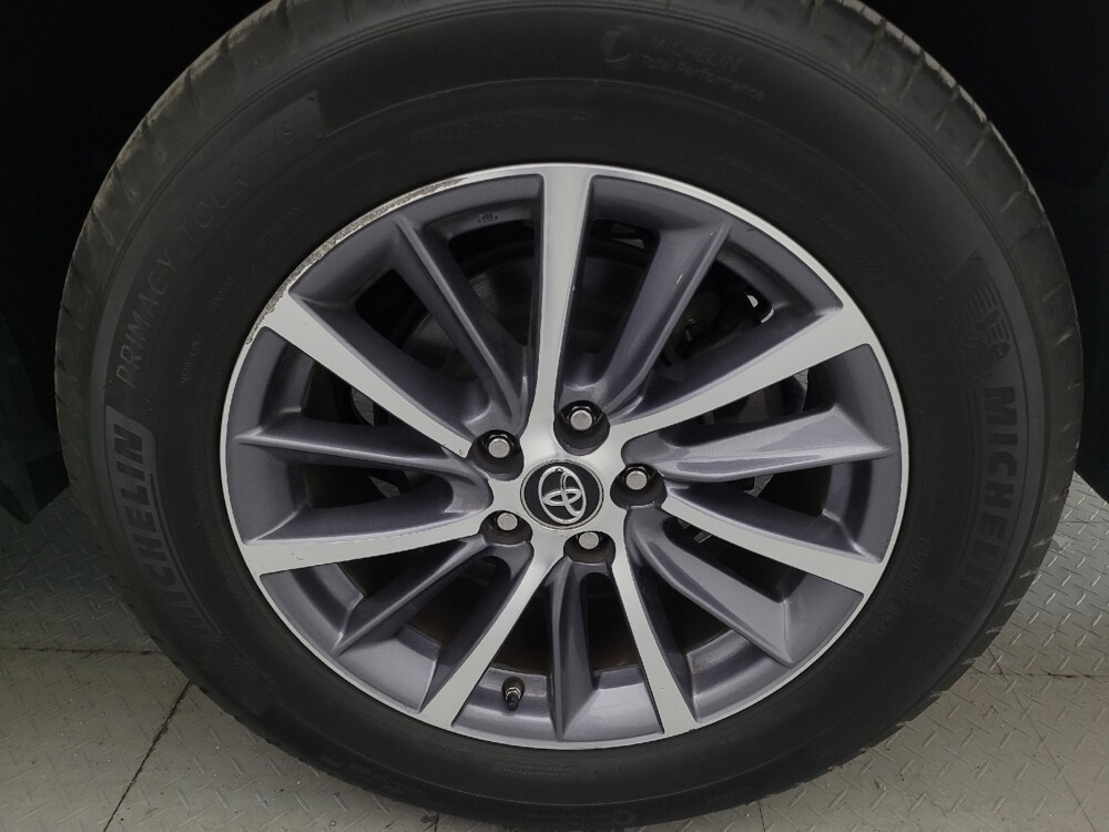 2019 Toyota Highlander in Lakeland, FL 33815 - 18080800 31