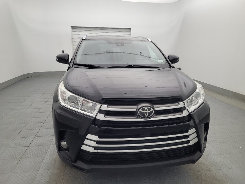 2019 Toyota Highlander in Lakeland, FL 33815 - 18080800 14