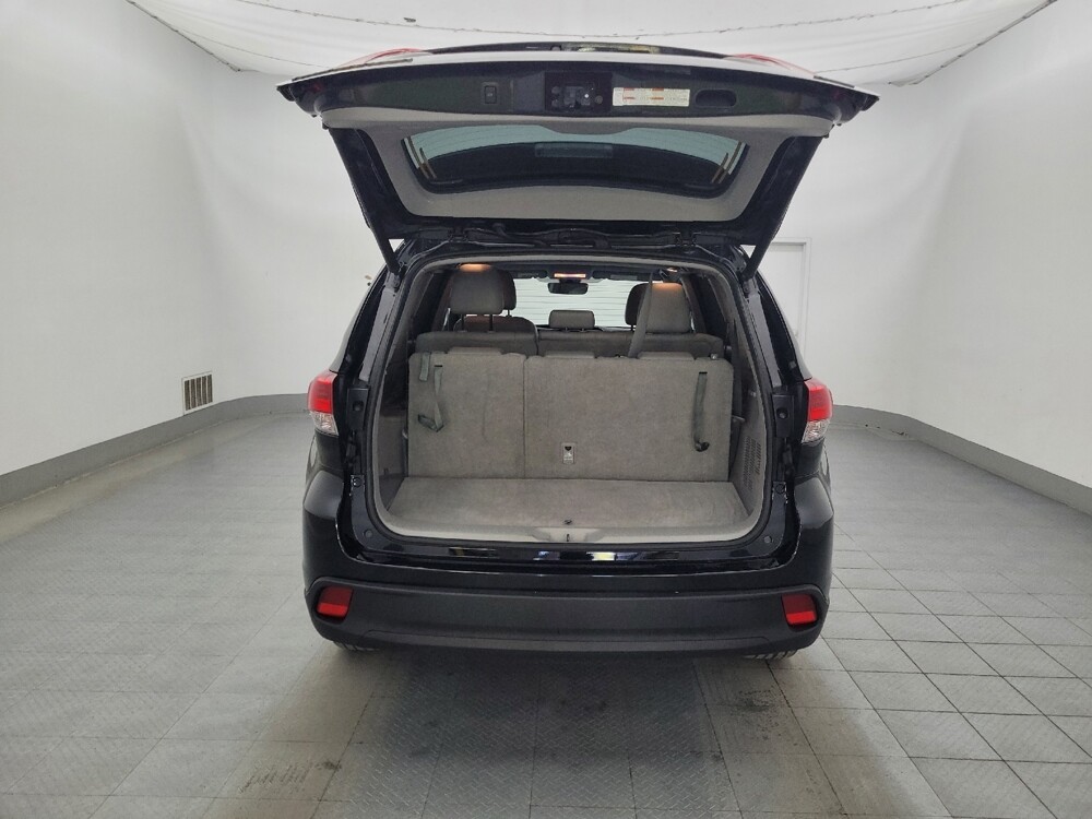 2019 Toyota Highlander in Lakeland, FL 33815 - 18080800 29