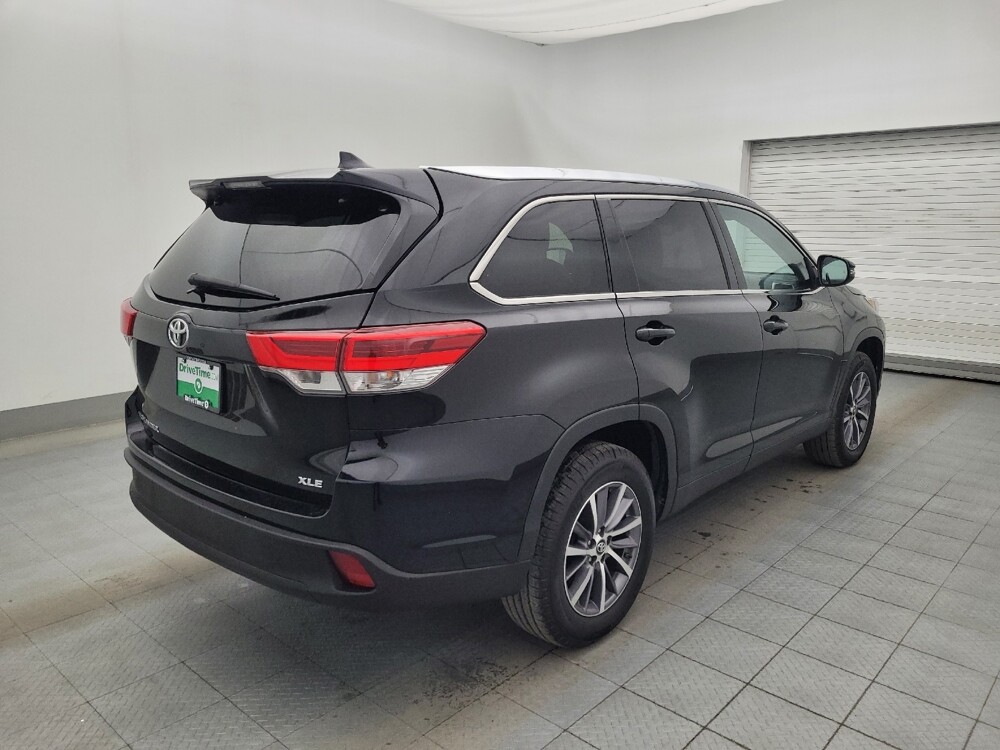 2019 Toyota Highlander in Lakeland, FL 33815 - 18080800 9