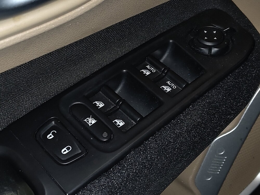 2016 Jeep Renegade in Savannah, GA 31419 - 18080807 27