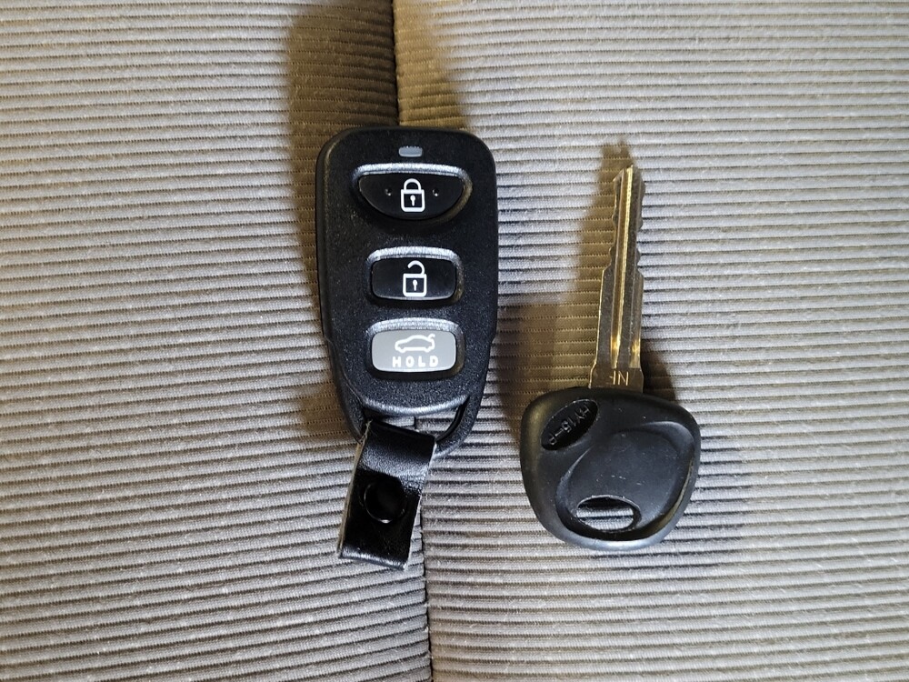 2017 Hyundai Elantra in Kissimmee, FL 34744 - 18080812 32