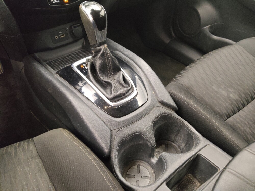 2020 Nissan Rogue in Springfield, MO 65807 - 18080837 26