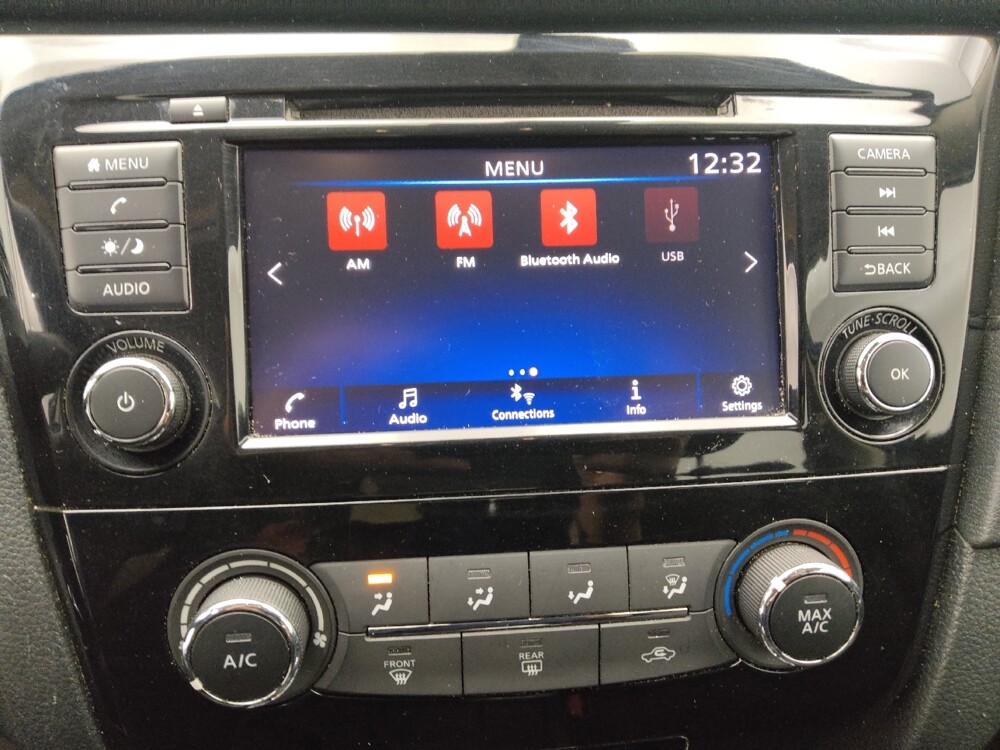 2020 Nissan Rogue in Springfield, MO 65807 - 18080837 25