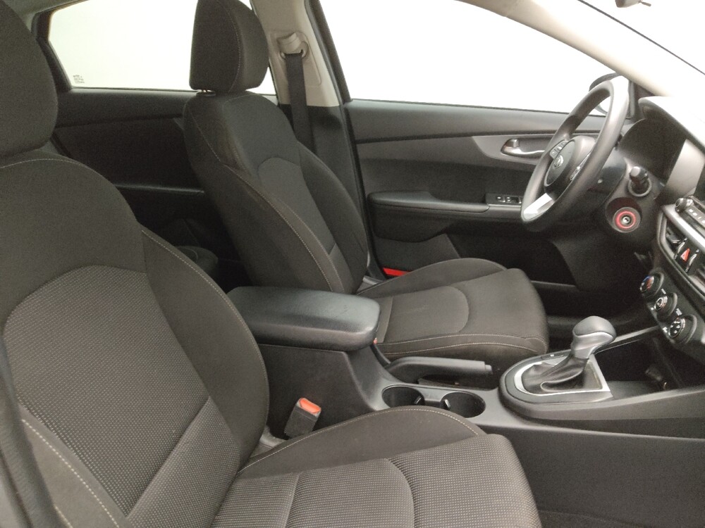 2021 Kia Forte in Denver, CO 80012 - 18080839 21