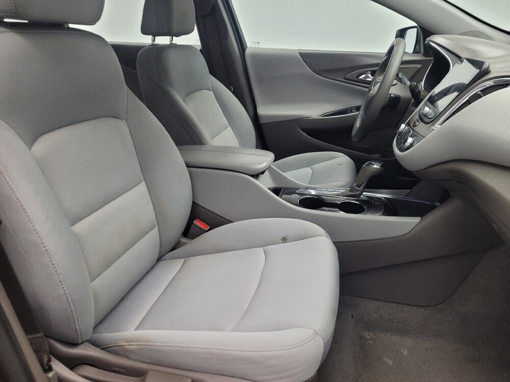 2020 Chevrolet Malibu in Madison, TN 37115 - 18080848 21