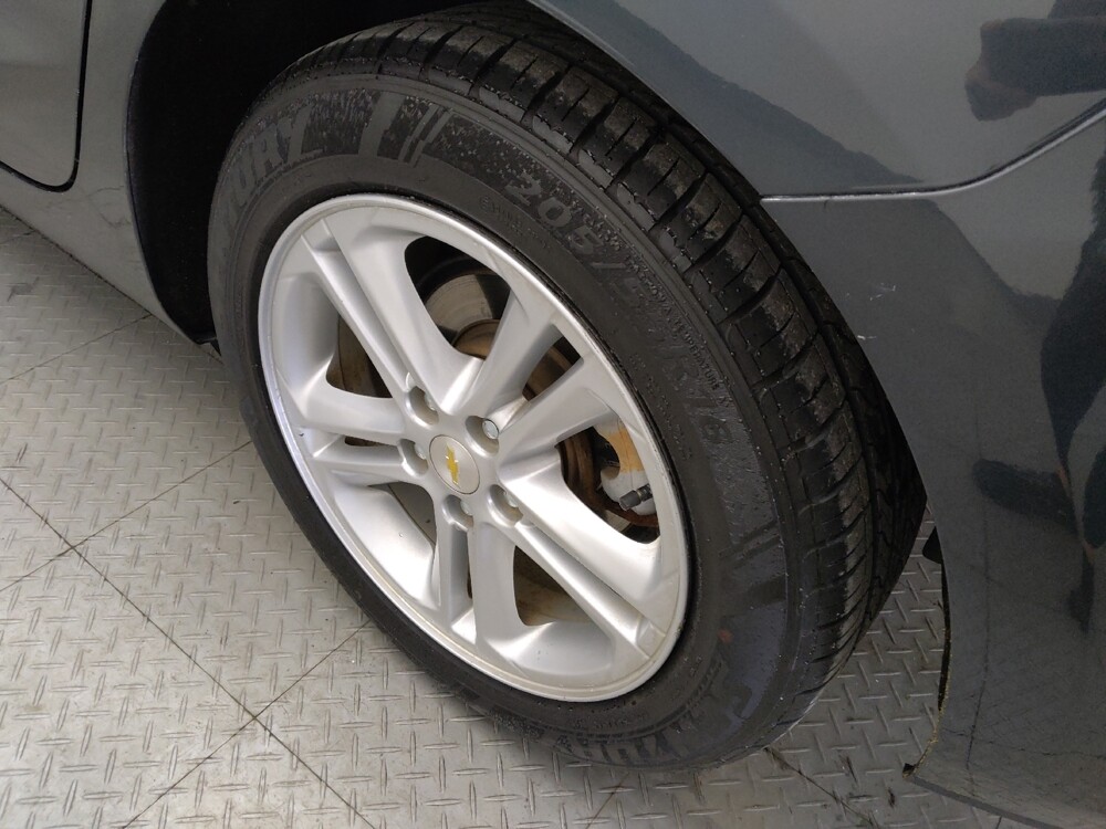 2017 Chevrolet Cruze in Houston, TX 77060 - 18080860 31