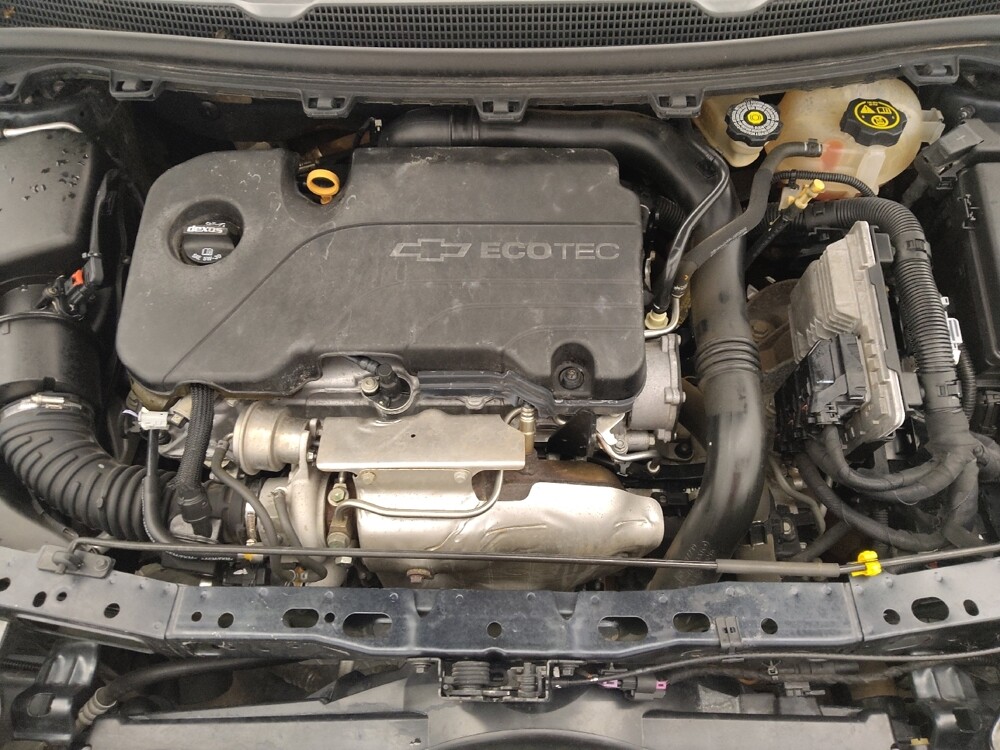 2017 Chevrolet Cruze in Houston, TX 77060 - 18080860 30