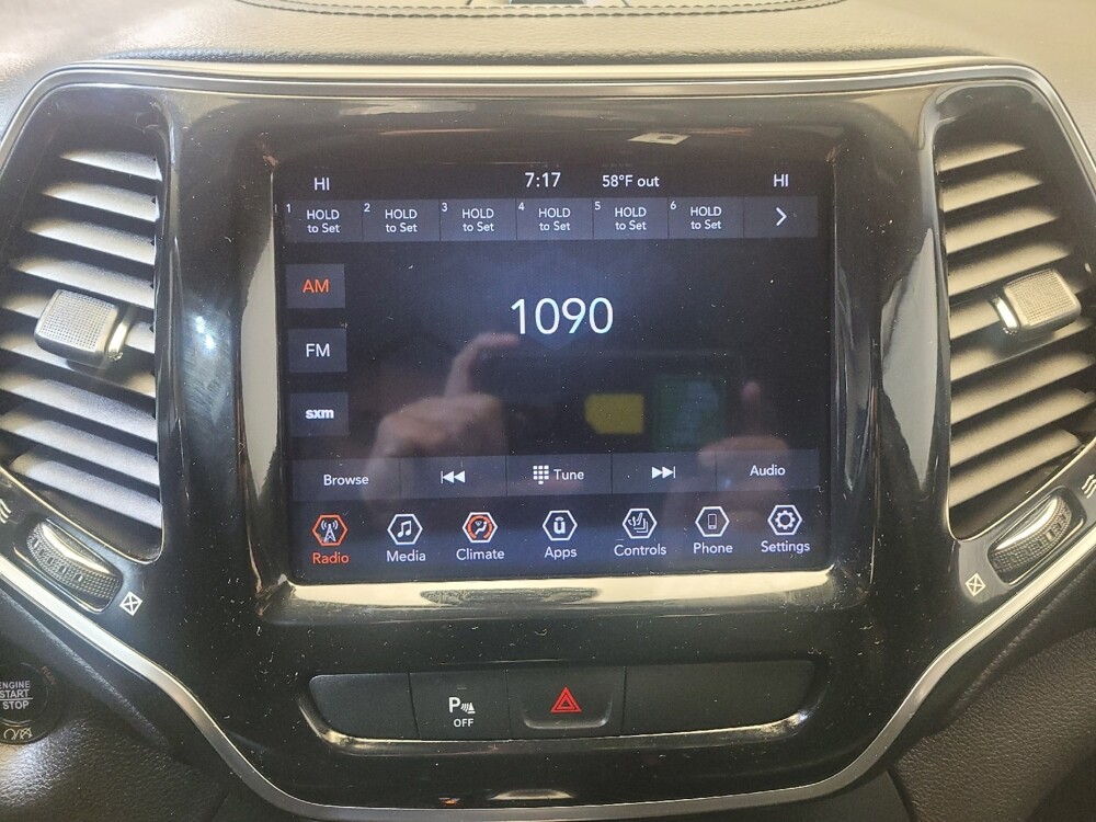 2020 Jeep Cherokee in Maple Heights, OH 44137 - 18080871 25