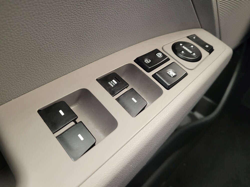 2020 Hyundai Elantra in Maple Heights, OH 44137 - 18080874 27