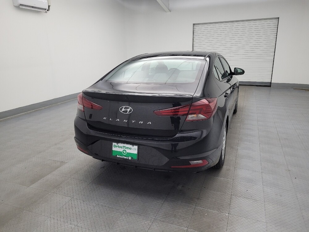 2020 Hyundai Elantra in Maple Heights, OH 44137 - 18080874 7
