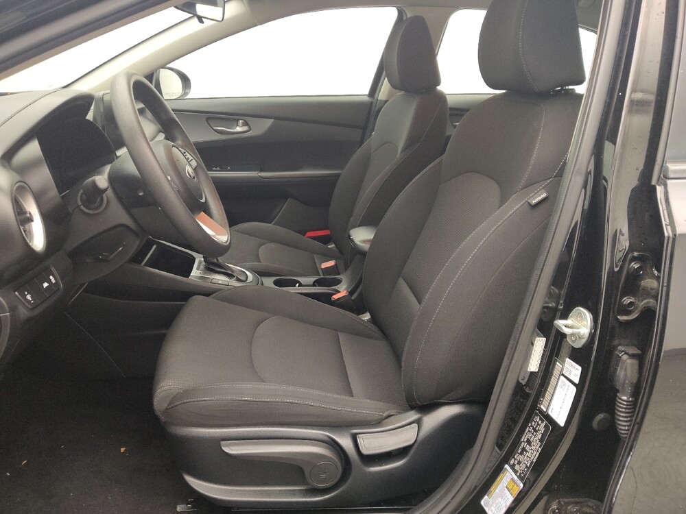 2021 Kia Forte in Springfield, MO 65807 - 18080885 17