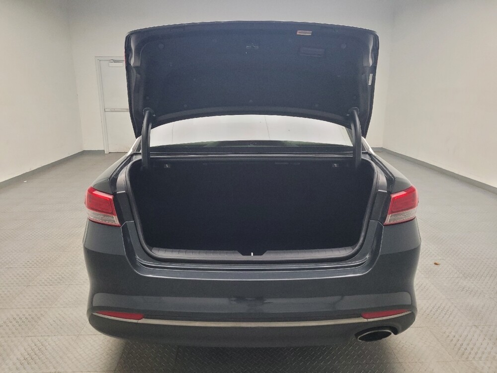 2016 Kia Optima in Indianapolis, IN 46222 - 18080889 29