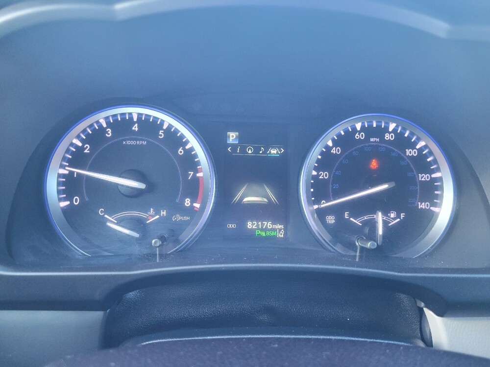 2017 Toyota Highlander in Ft Wayne, IN 46805 - 18080891 23