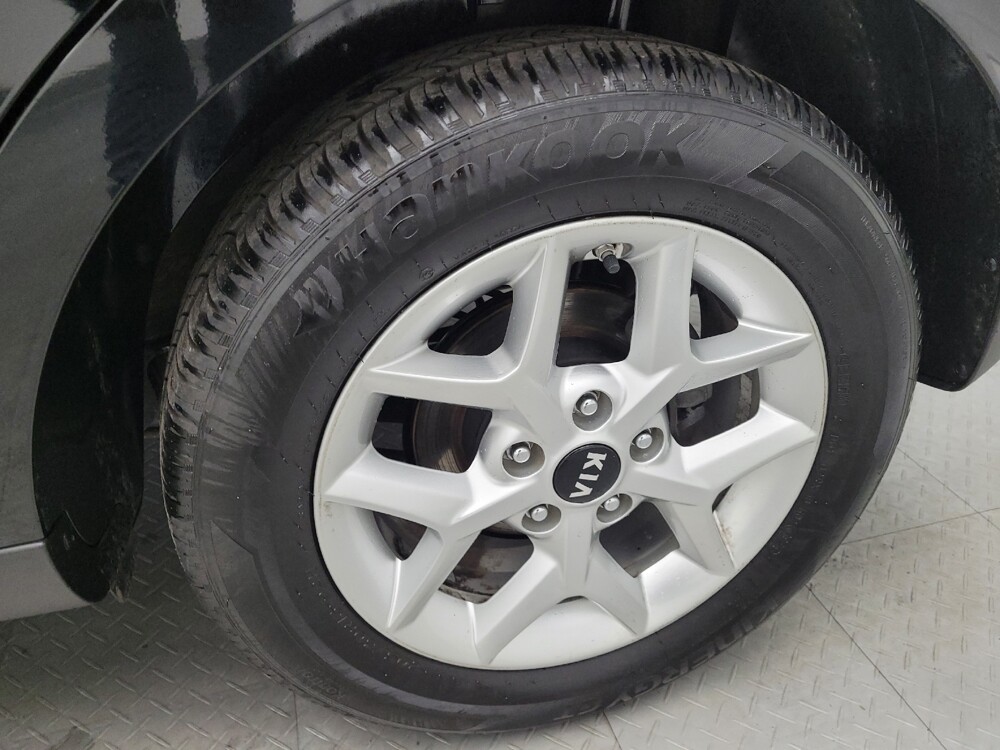 2021 Kia Soul in Toledo, OH 43617 - 18080896 31