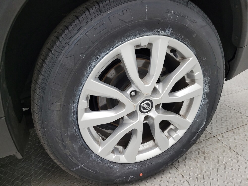 2019 Nissan Rogue in Mesa, AZ 85210 - 18080916 31