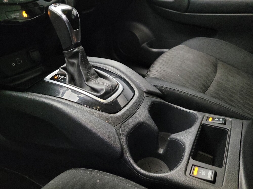 2019 Nissan Rogue in Mesa, AZ 85210 - 18080916 26