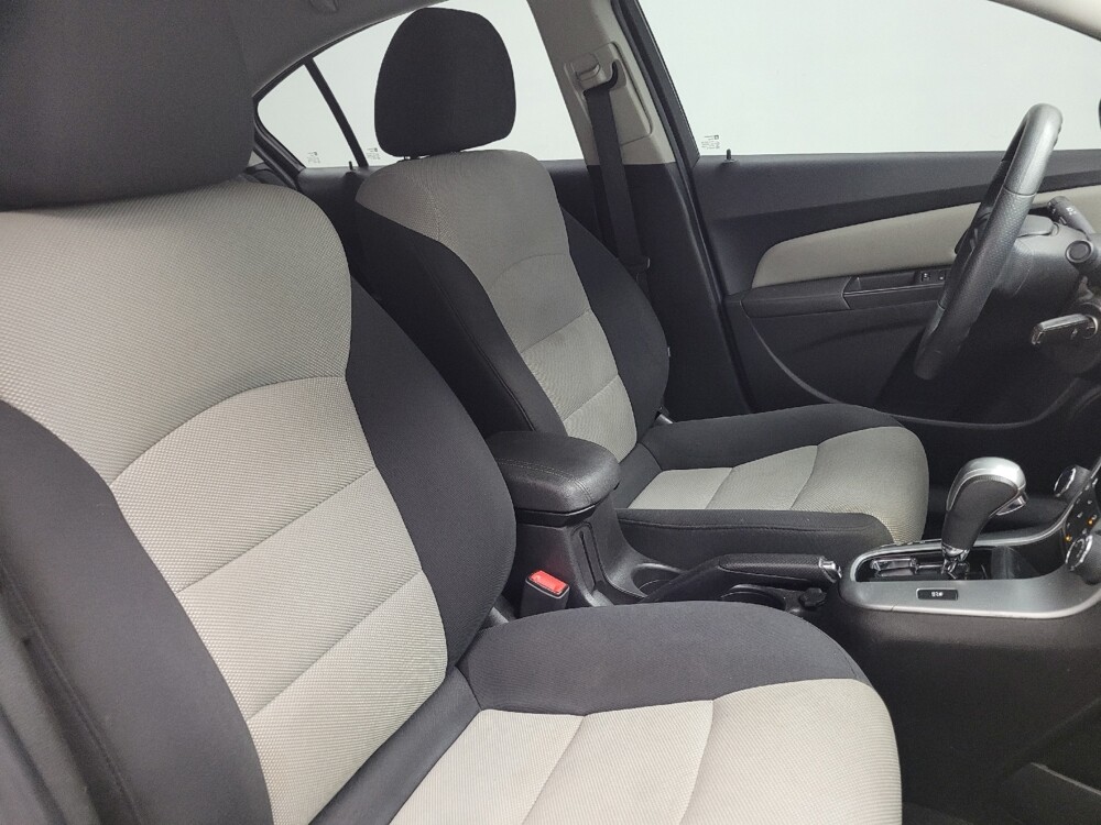 2016 Chevrolet Cruze in Madison, TN 37115 - 18080920 21