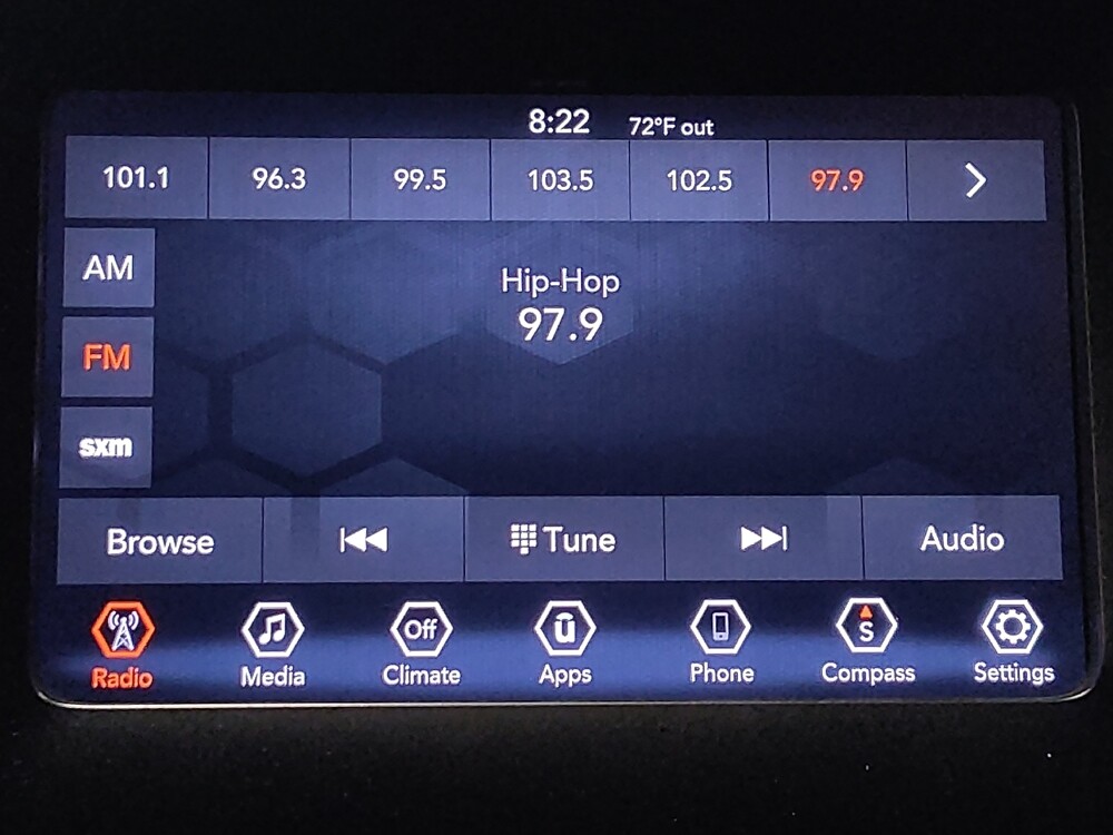 2019 Jeep Cherokee in San Antonio, TX 78238 - 18080928 25