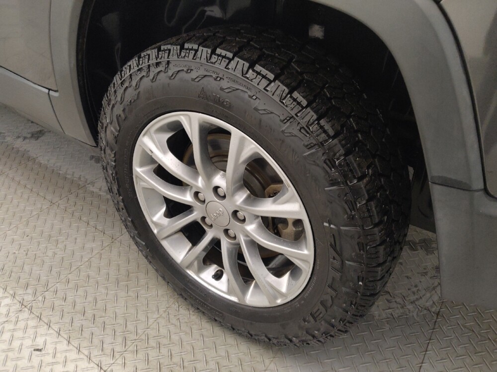 2019 Jeep Cherokee in San Antonio, TX 78238 - 18080928 31