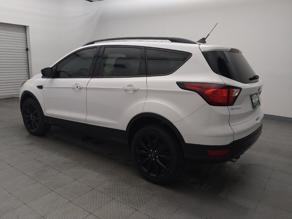 2019 Ford Escape in Houston, TX 77074 - 18080929 3