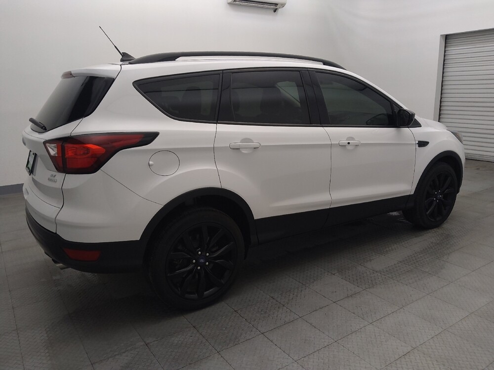 2019 Ford Escape in Houston, TX 77074 - 18080929 10