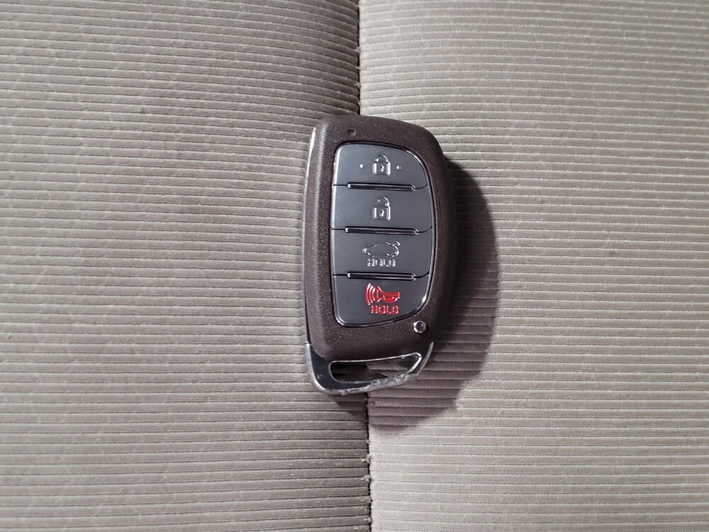 2017 Hyundai Elantra in Savannah, GA 31419 - 18080936 32