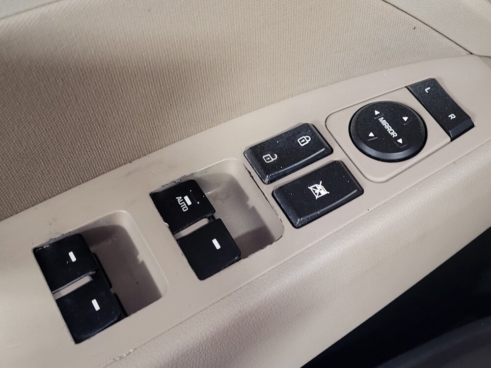 2017 Hyundai Elantra in Savannah, GA 31419 - 18080936 27