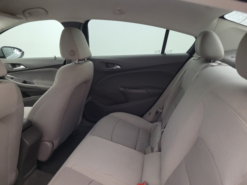 2018 Chevrolet Cruze in Tampa, FL 33612 - 18080937 18