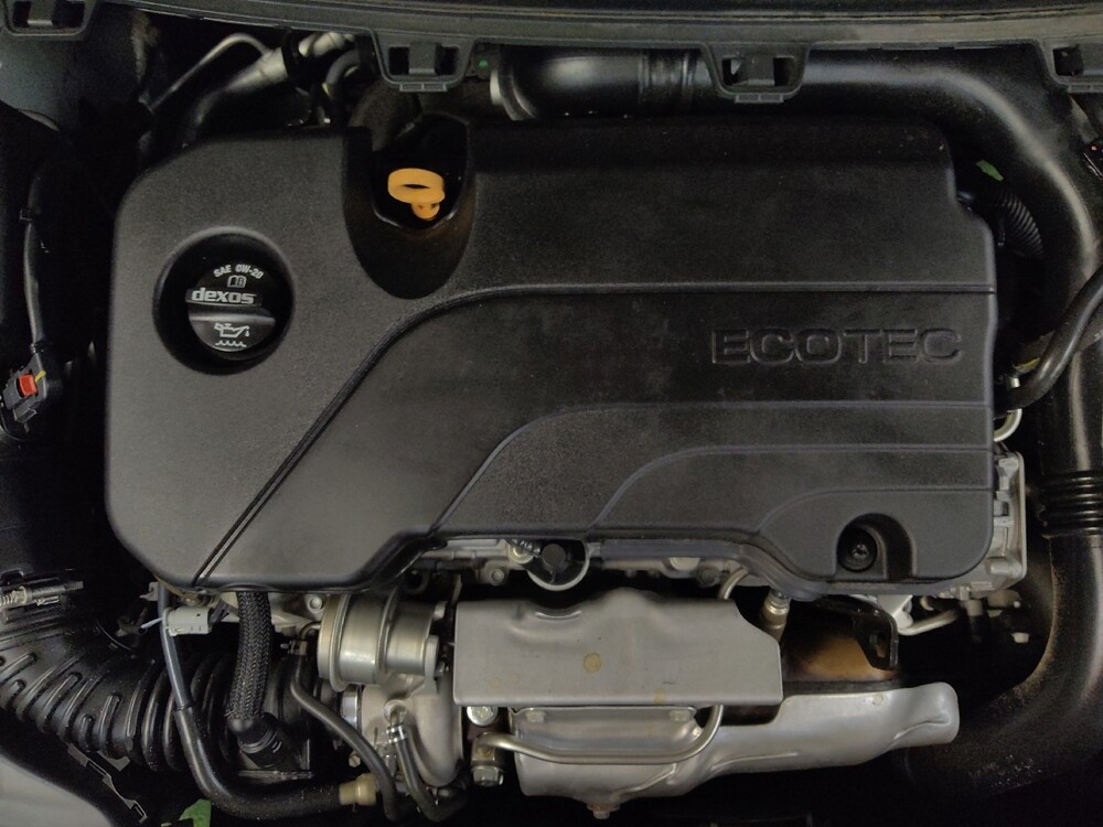 2018 Chevrolet Cruze in Tampa, FL 33612 - 18080937 30