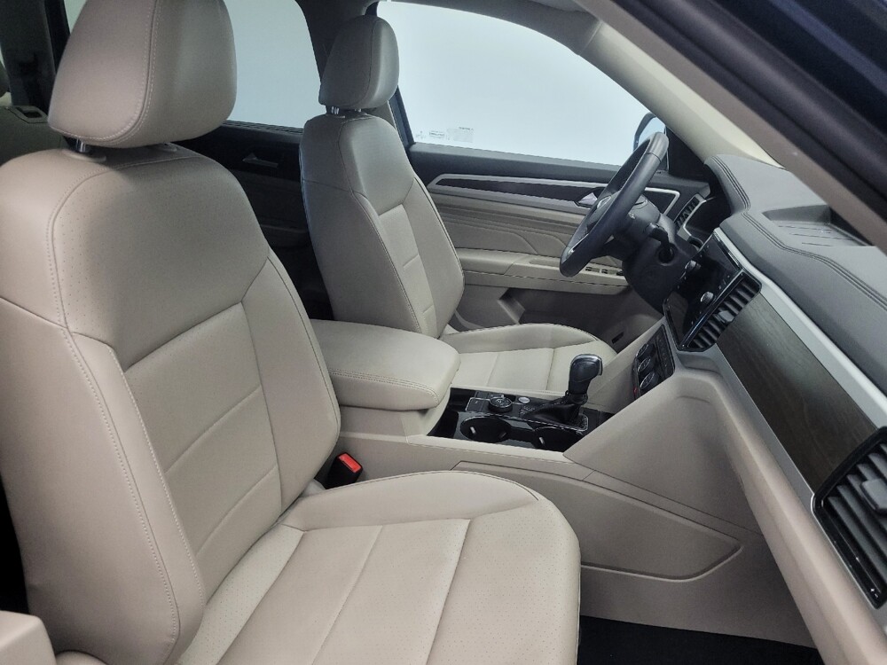 2022 Volkswagen Atlas in Indianapolis, IN 46219 - 18080942 21