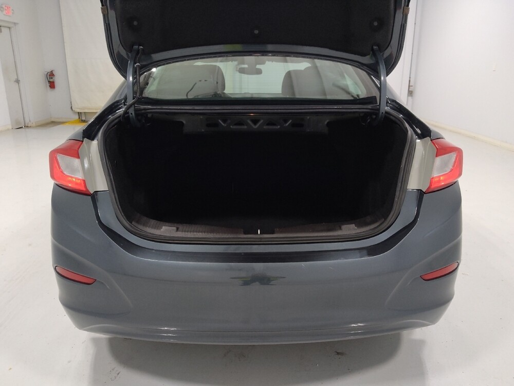 2017 Chevrolet Cruze in Columbus, OH 43231 - 18080952 29