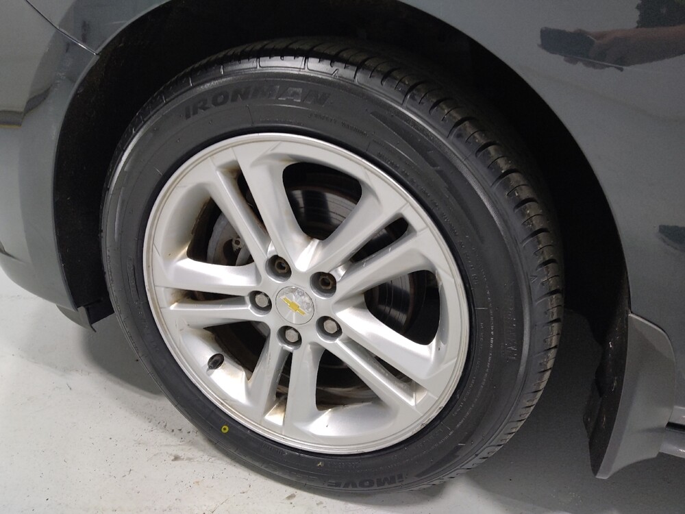 2017 Chevrolet Cruze in Columbus, OH 43231 - 18080952 31