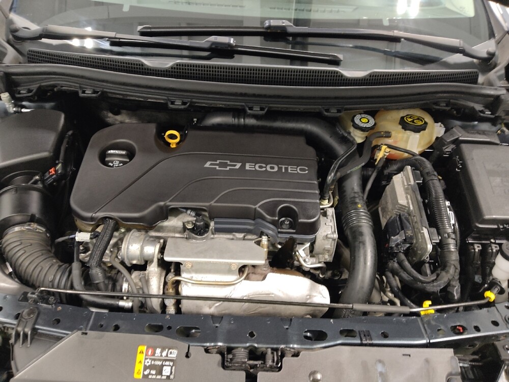 2017 Chevrolet Cruze in Columbus, OH 43231 - 18080952 30