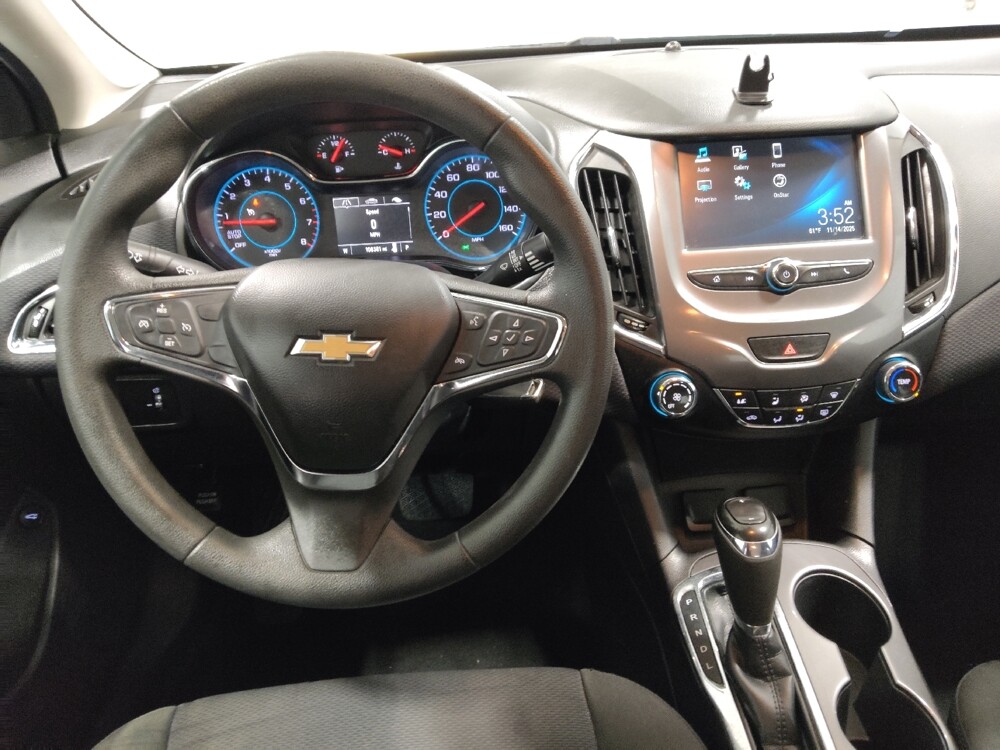 2017 Chevrolet Cruze in Columbus, OH 43231 - 18080952 22