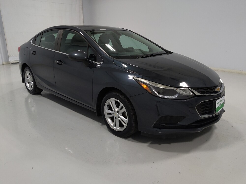 2017 Chevrolet Cruze in Columbus, OH 43231 - 18080952 13