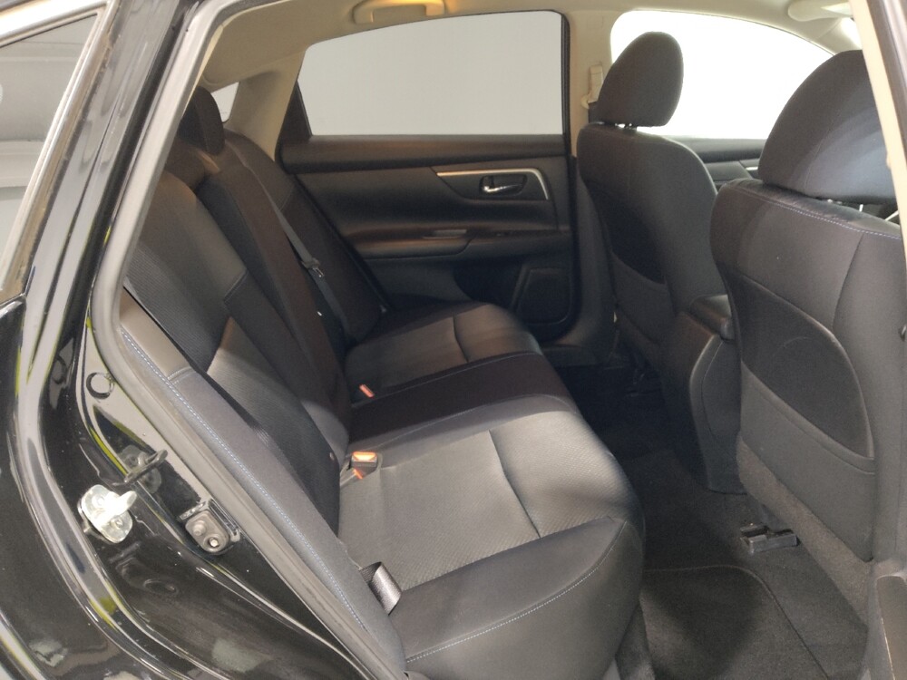 2017 Nissan Altima in Columbus, OH 43231 - 18080953 19