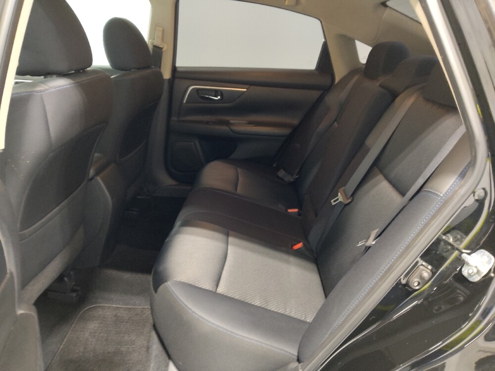 2017 Nissan Altima in Columbus, OH 43231 - 18080953 18