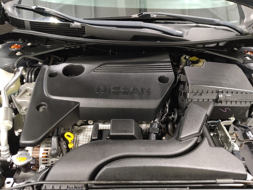2017 Nissan Altima in Columbus, OH 43231 - 18080953 30