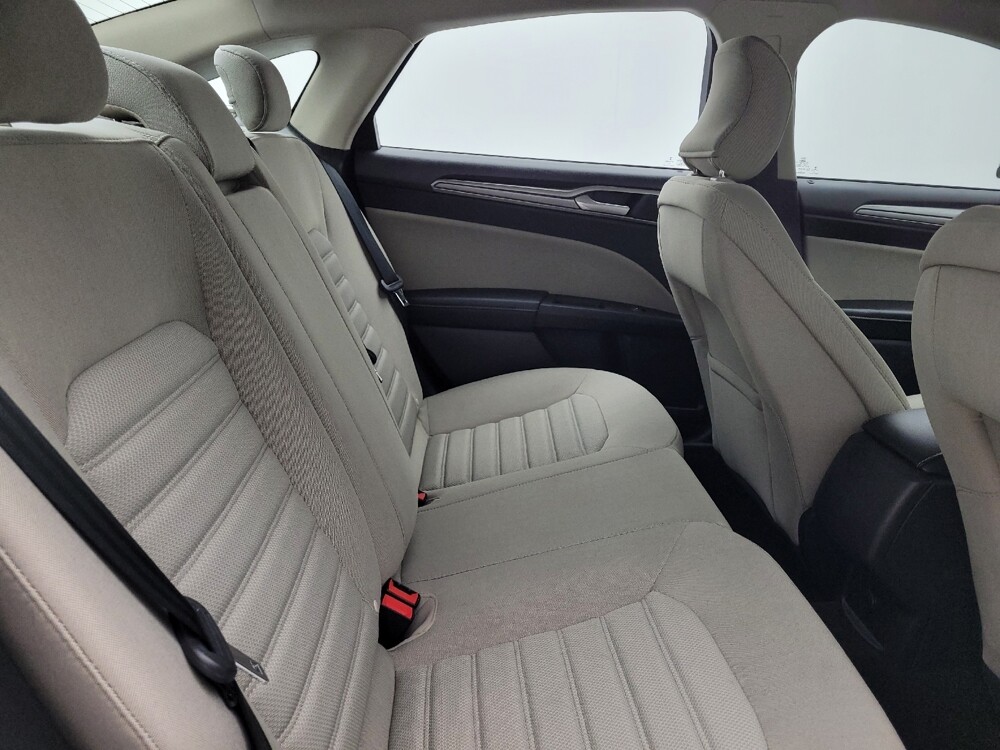 2018 Ford Fusion in Greenville, NC 27834 - 18080964 19