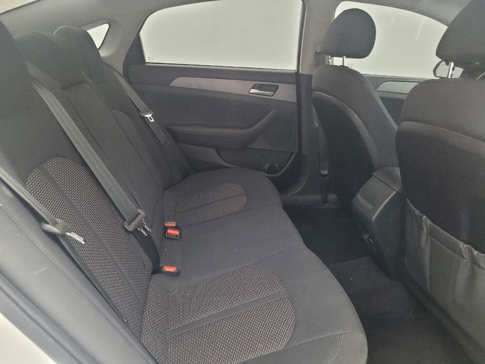 2019 Hyundai Sonata in Clearwater, FL 33764 - 18080977 19