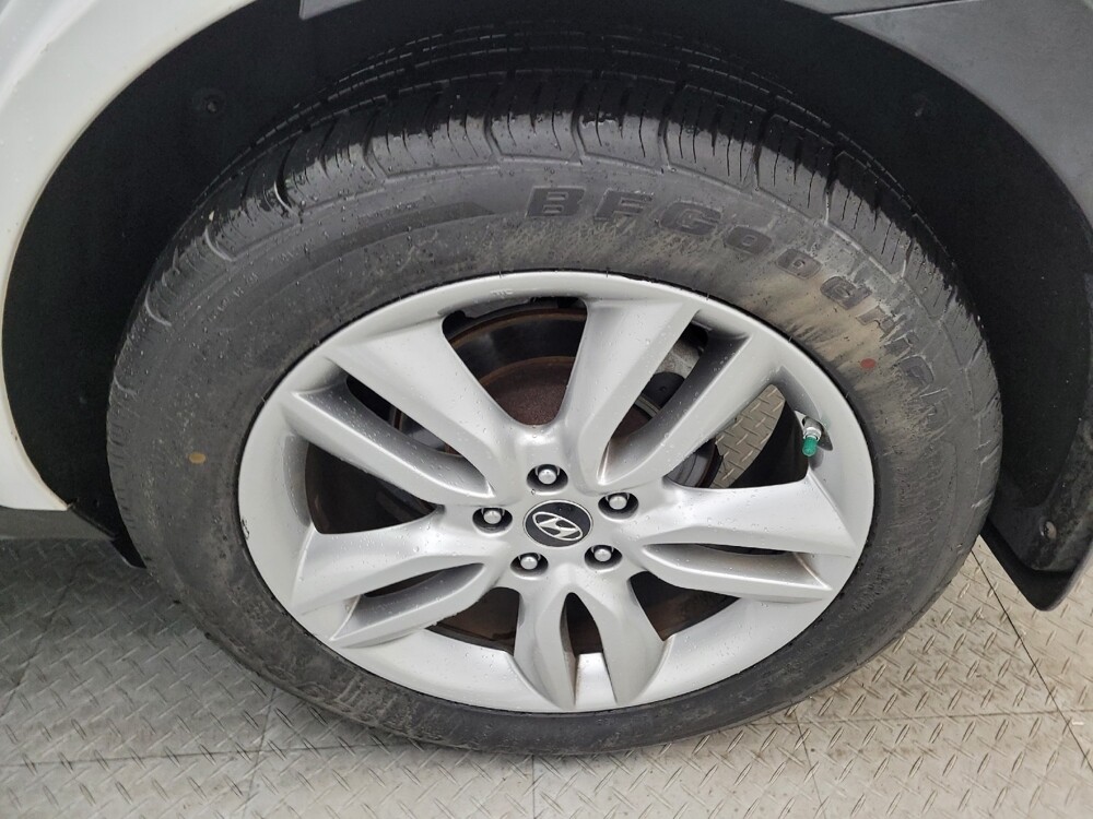 2014 Hyundai Santa Fe in Cincinnati, OH 45255 - 18080978 31