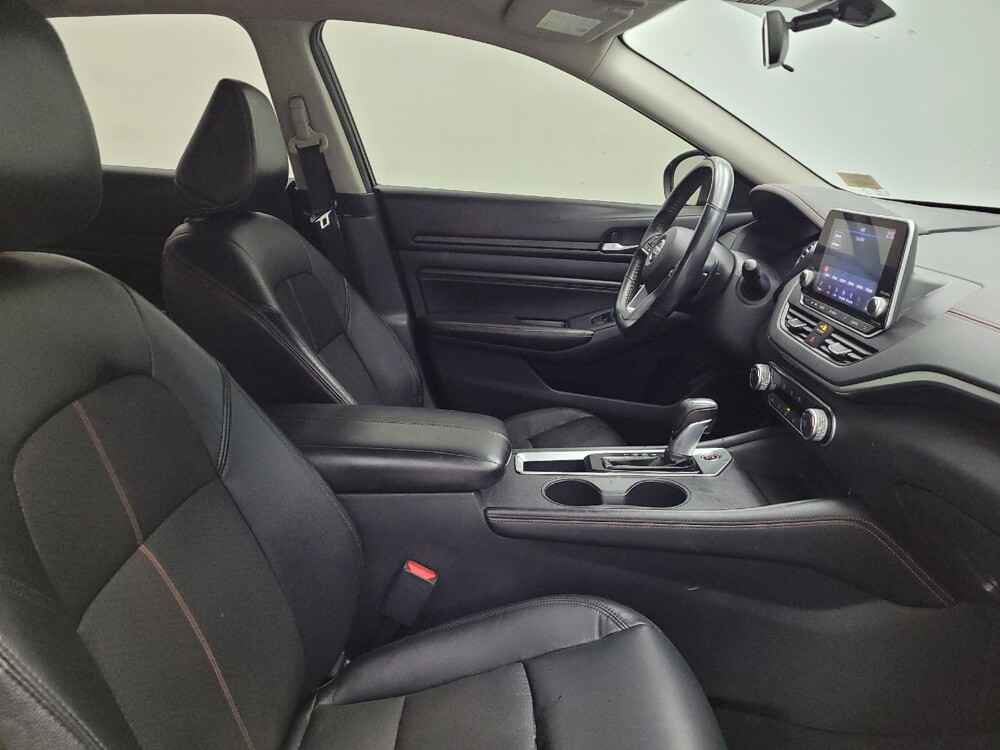 2021 Nissan Altima in Columbus, OH 43231 - 18080980 21