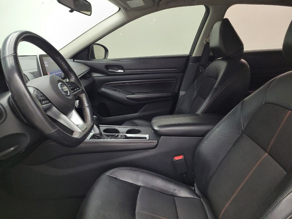 2021 Nissan Altima in Columbus, OH 43231 - 18080980 17