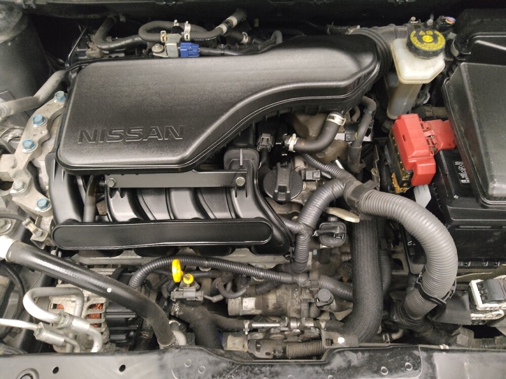 2018 Nissan Rogue Sport in Des Moines, IA 50310 - 18080987 30