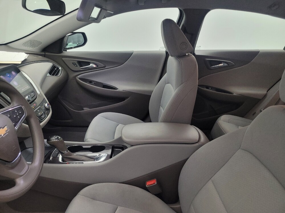 2020 Chevrolet Malibu in Lakeland, FL 33815 - 18080991 17