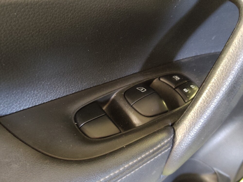 2018 Nissan Rogue in Lakeland, FL 33815 - 18080992 27