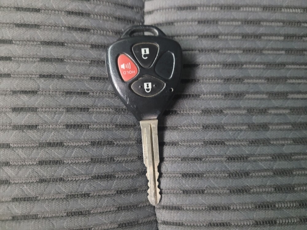 2018 Toyota 4Runner in Eastpointe, MI 48021 - 18080997 32