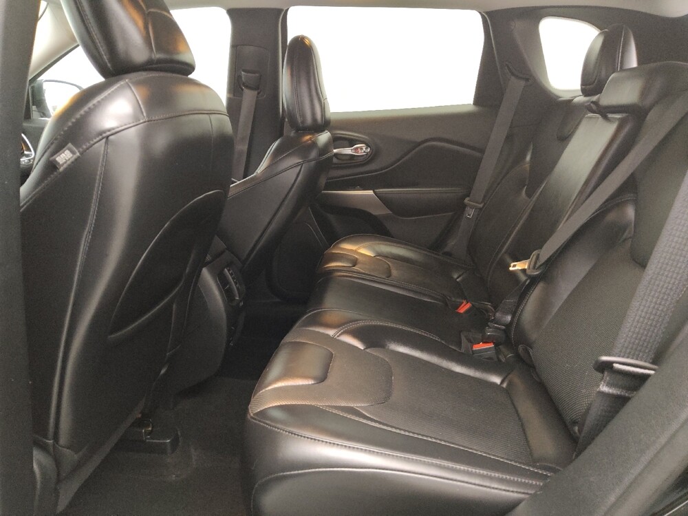 2020 Jeep Cherokee in Tyler, TX 75701 - 18081001 18